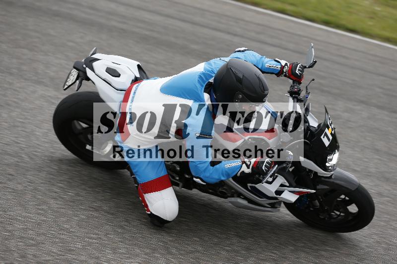 Archiv-2025/10 23.04.2025 Cornu Master School ADR/rot-rouge/18